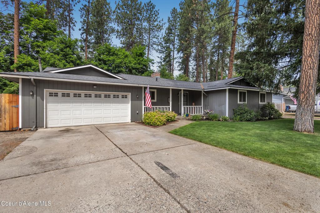 222 S Ross Point Rd, Post Falls