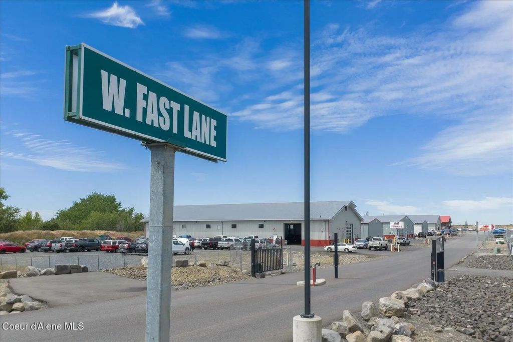 10915 W Fast Lane Rd, Airway Heights