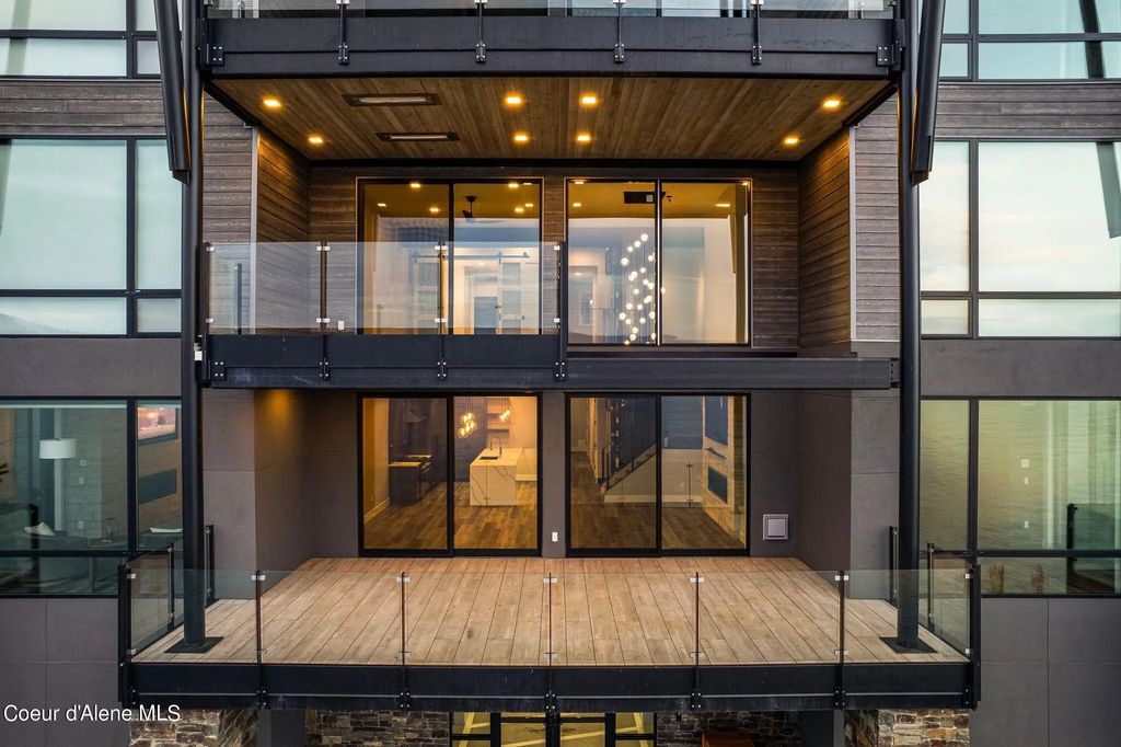 802 Sandpoint Ave #8304, Sandpoint