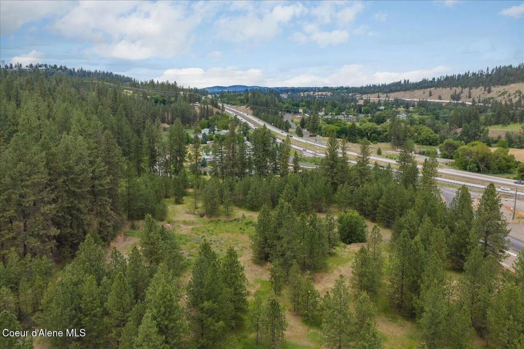 3303 S Inland Empire Way, Spokane