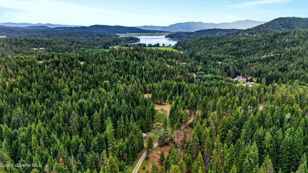 14408 N Mountain View Ln, Newman Lake