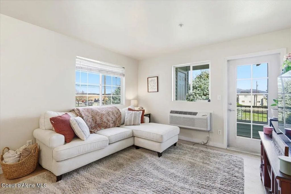 304 N Greensferry Rd Unit 202, Post Falls