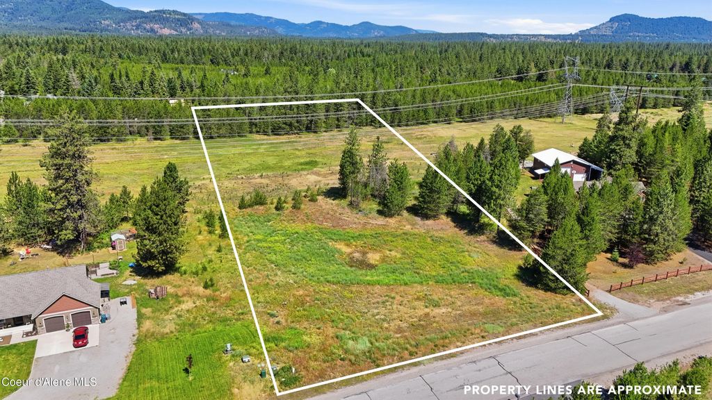 44xx Flatwoods Loop, Rathdrum