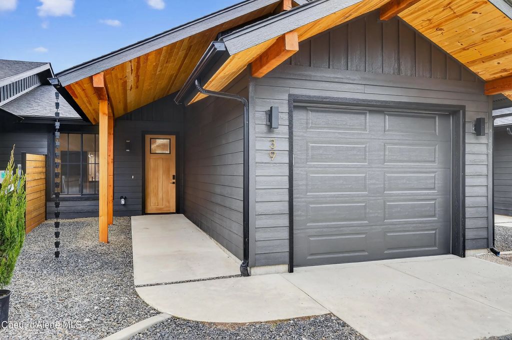 33 Rebecca Ln, Nordman