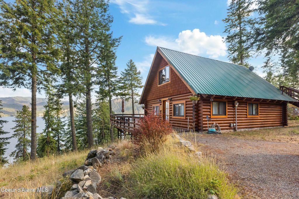 524 Glacier Loop, Bayview