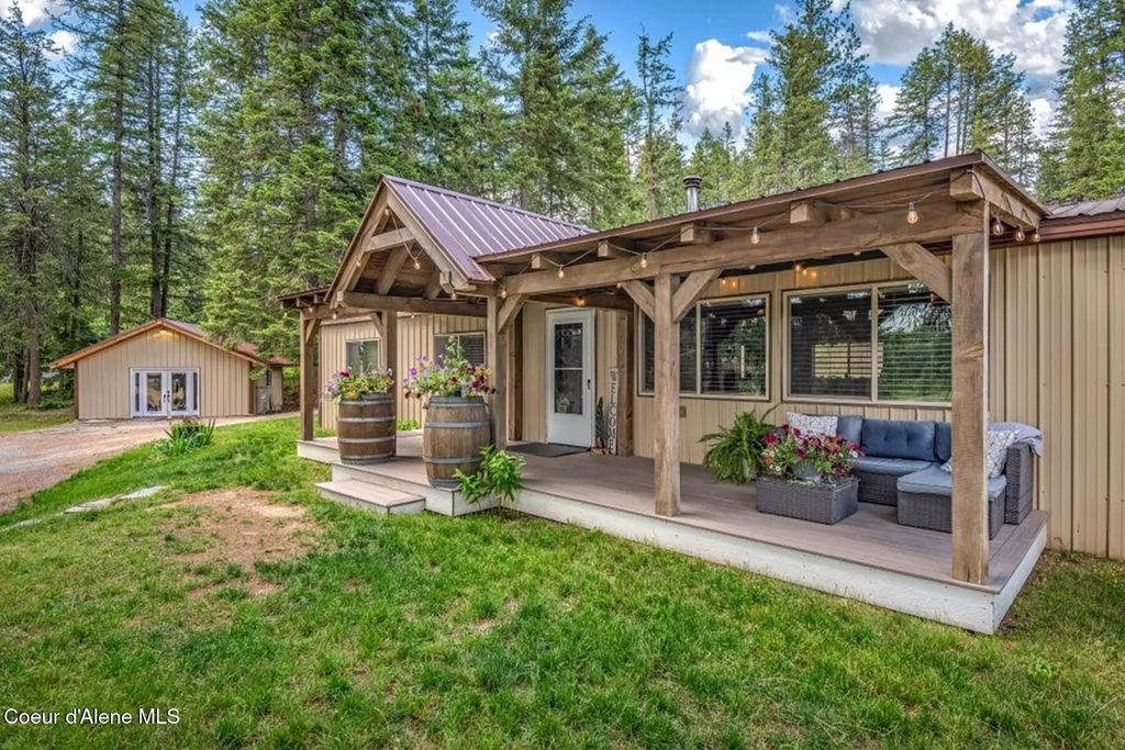 477 Holley Glen Rd, Priest River