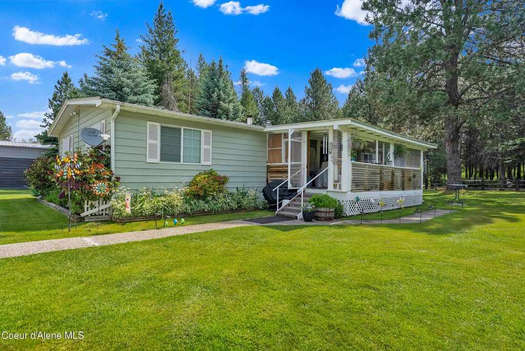 443 Herrmann Lake Rd, Sagle