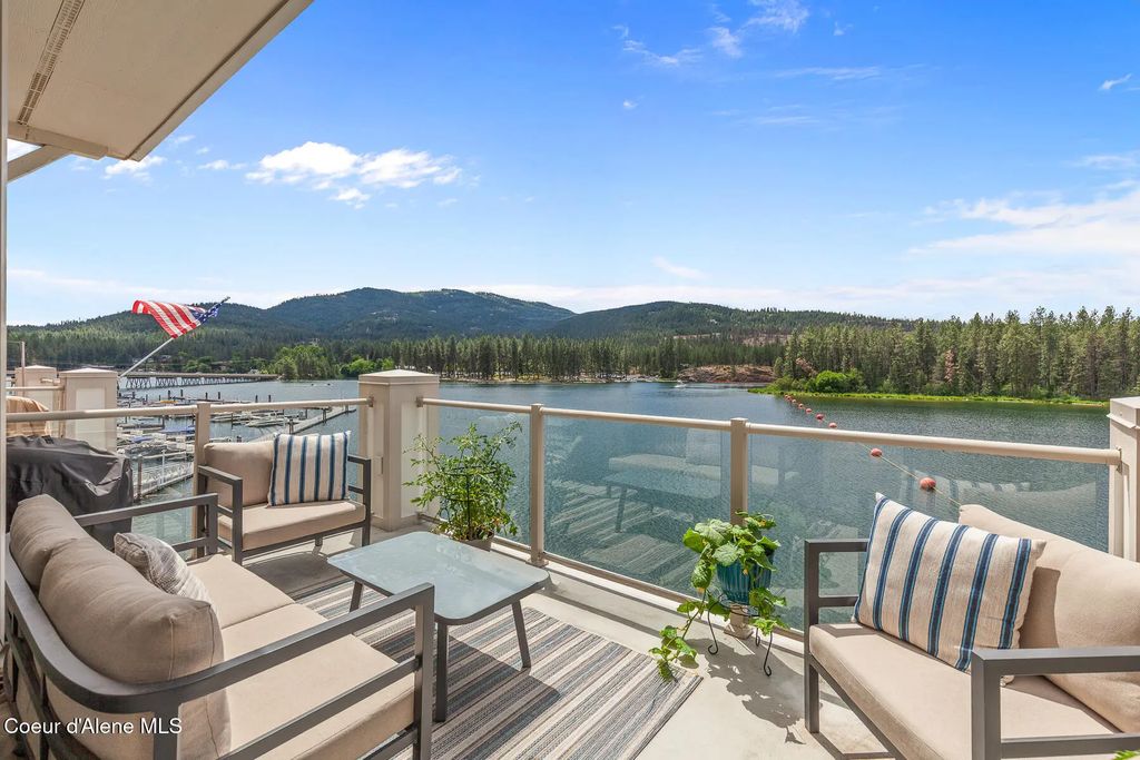 355 W Waterside Dr #402, Post Falls