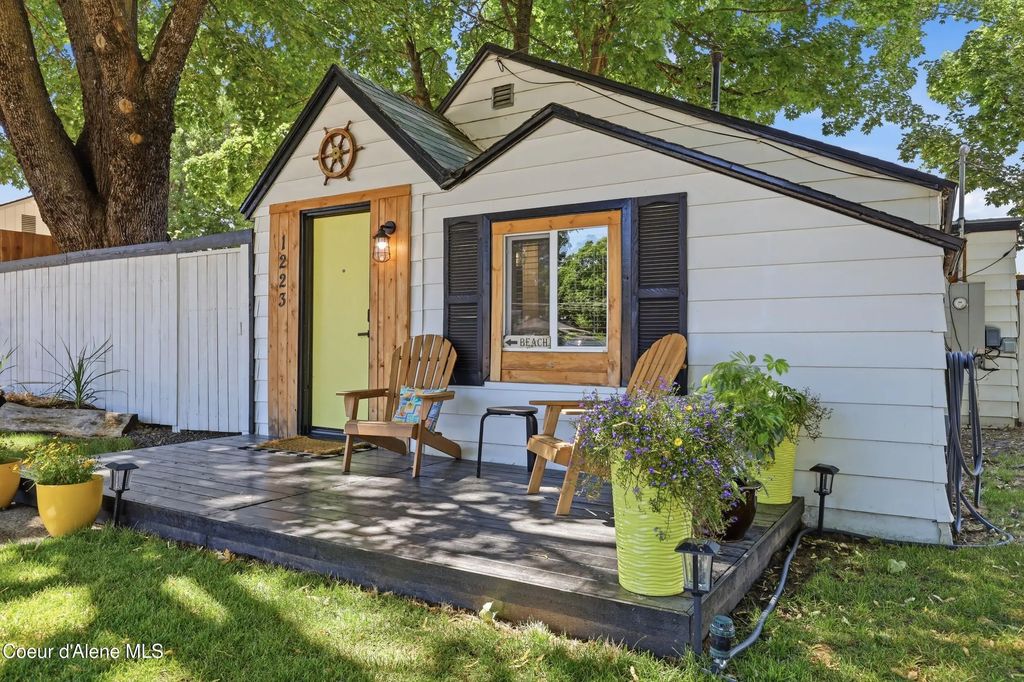 1223 N 1st St, Coeur d'Alene