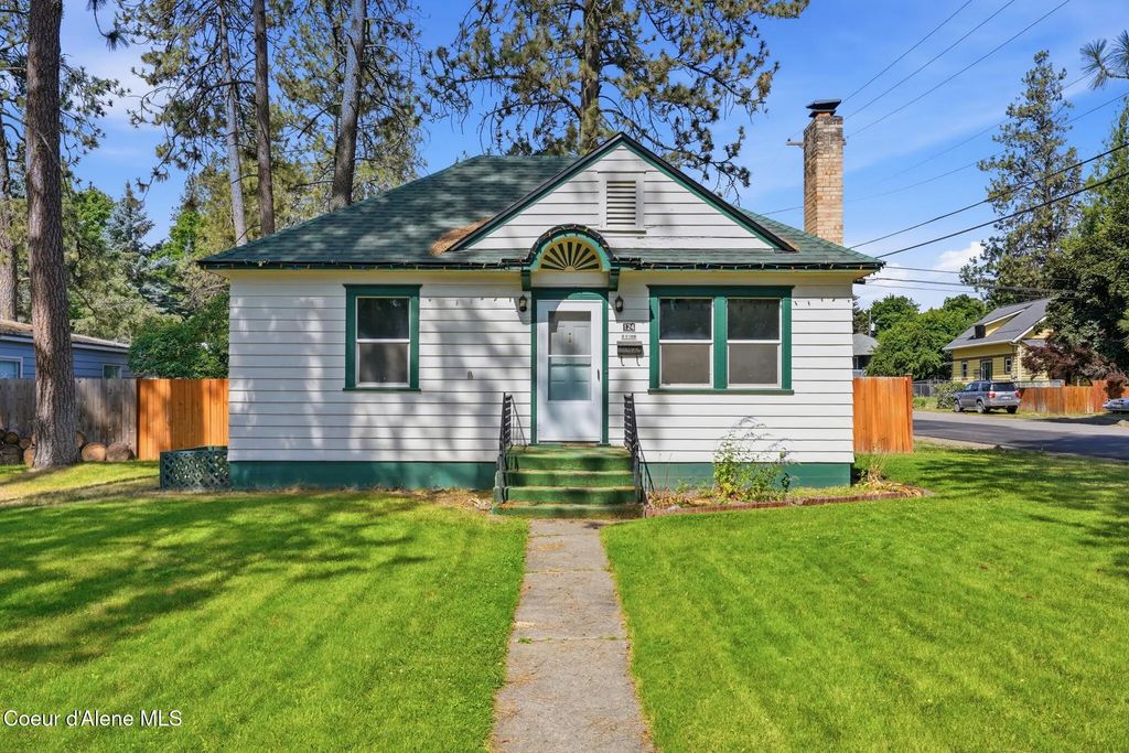 124 N 4th St, Cheney