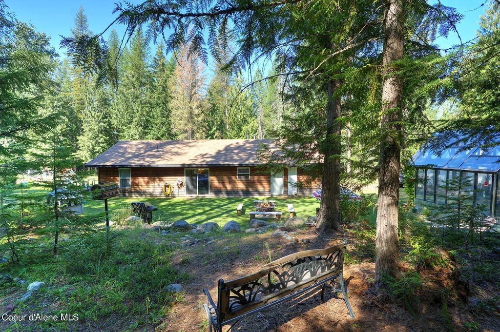 106 Hidden Forest Way, Sandpoint