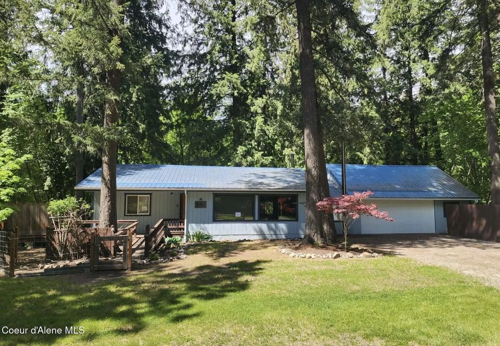 126 Creekside Ln, Hope