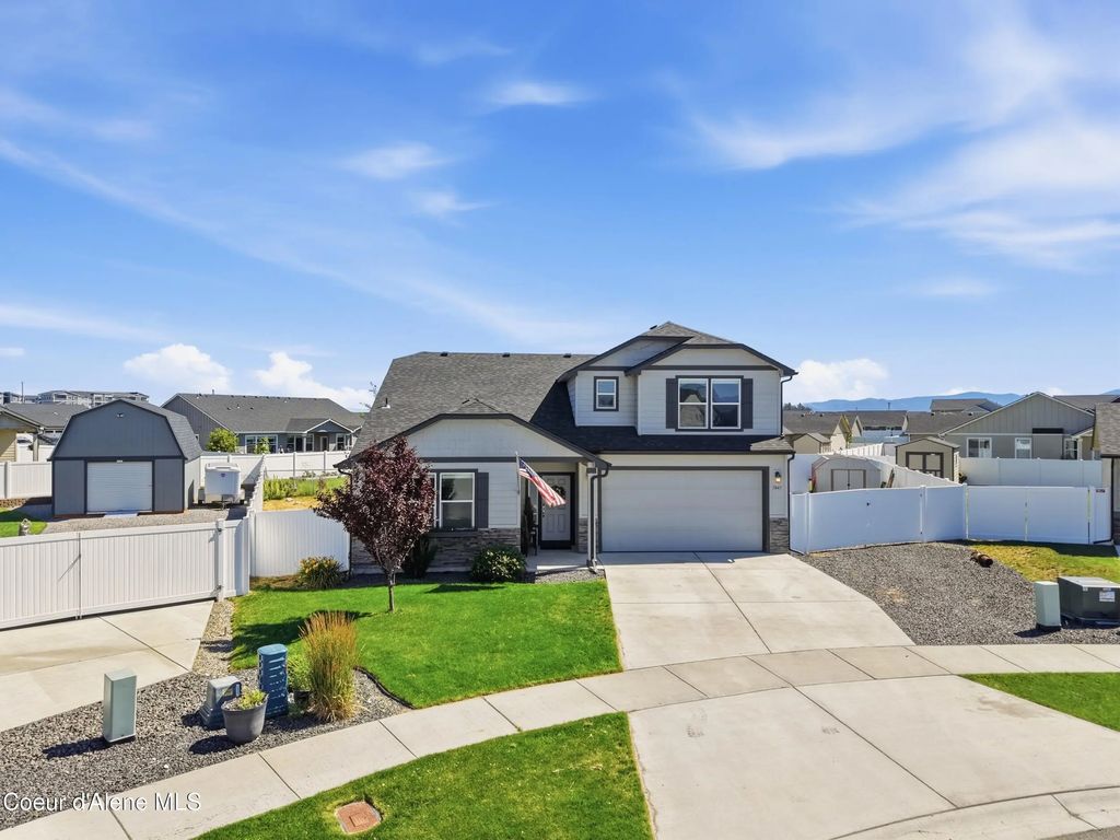 5841 W Bettis Ct, Rathdrum