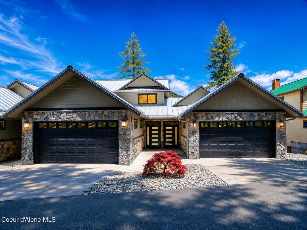 18050 E Mount Eagen Loop, Bayview