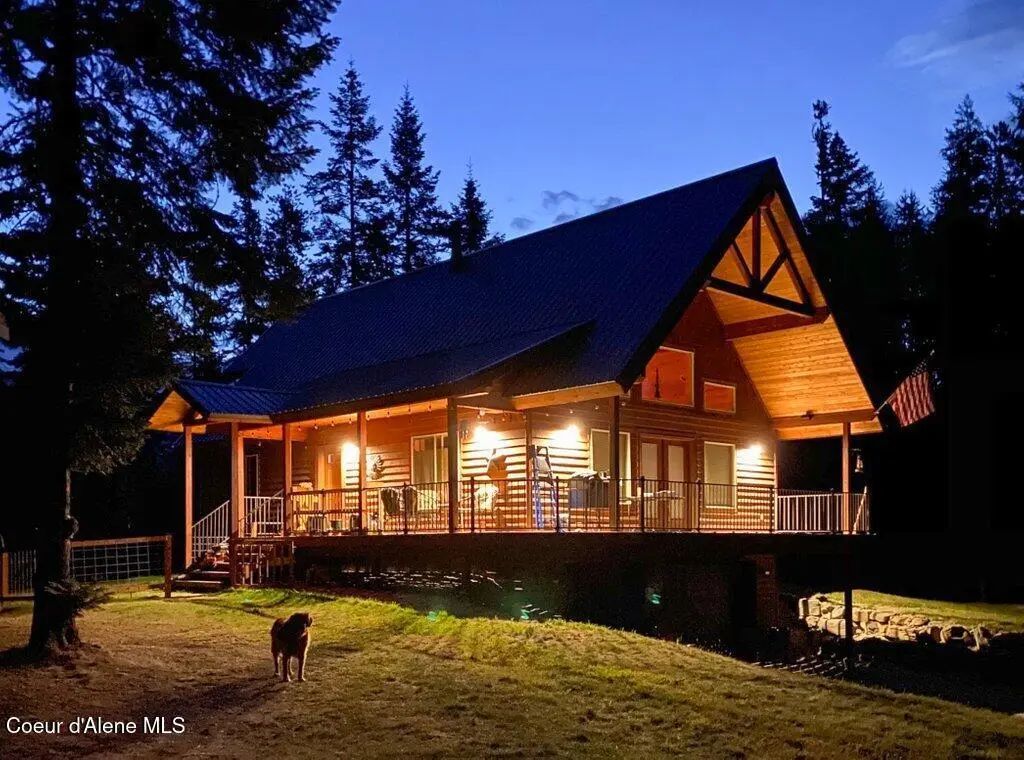 627 Gray Wolf Rd, Moyie Springs
