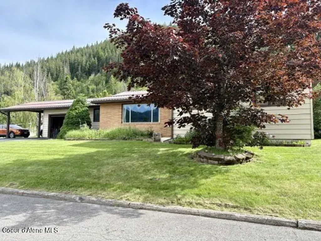 105 W Fir Ave, Osburn