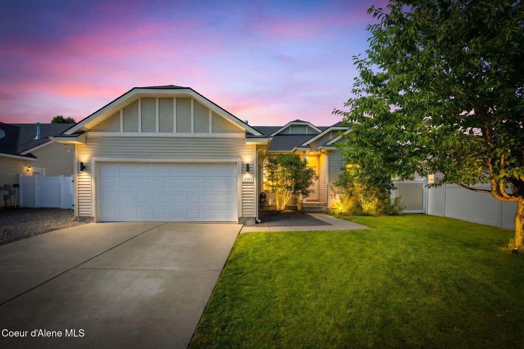 2503 W Elmwood Dr, Coeur d'Alene