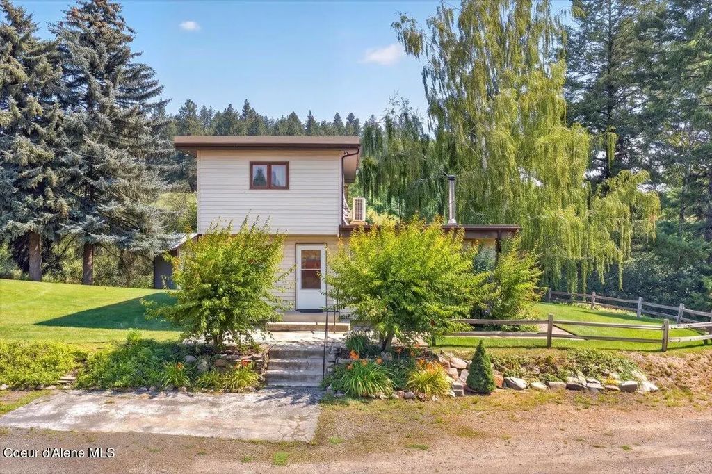 1071 Reynolds Rd, Princeton