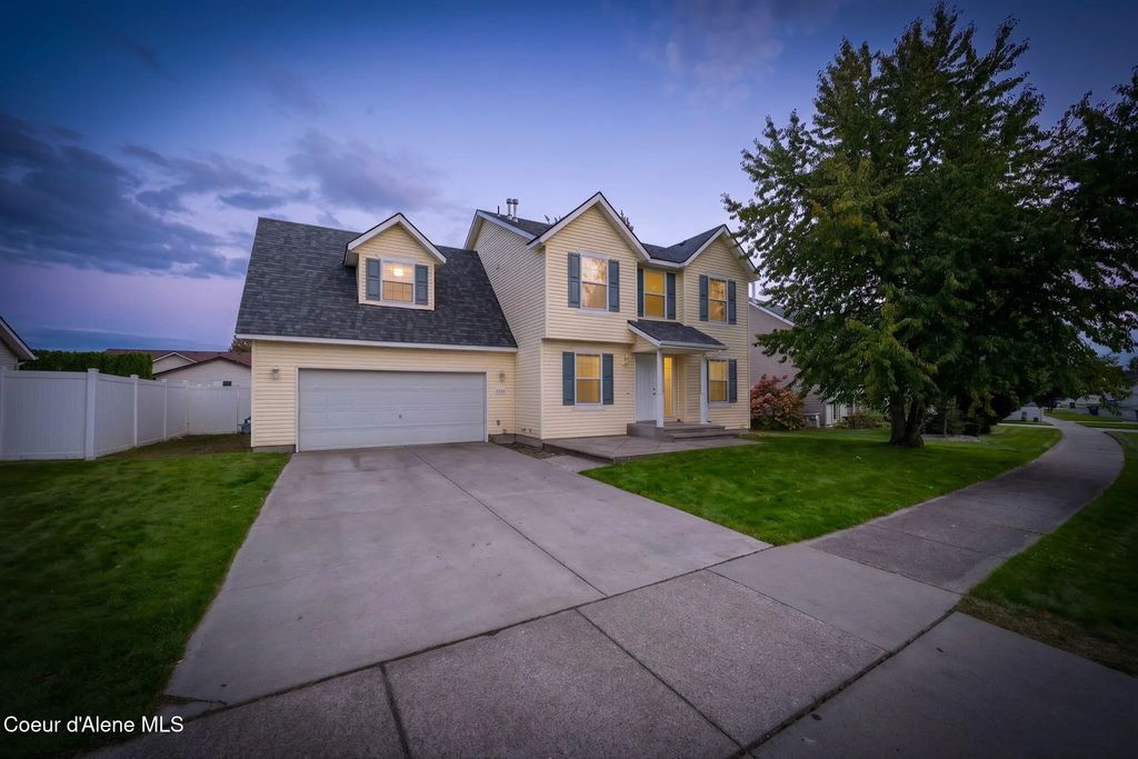 8210 N Brookside Dr, Hayden