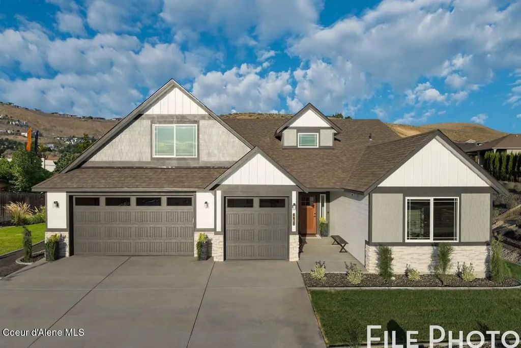 8857 W California St, Rathdrum