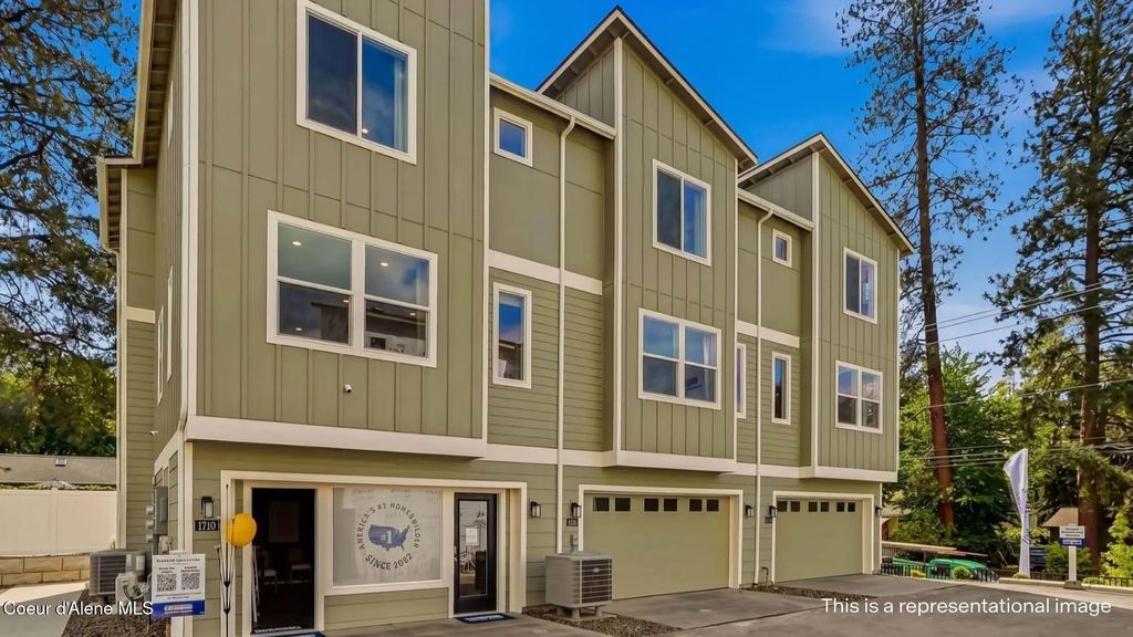 1111 W Pinewood Loop, Coeur d'Alene