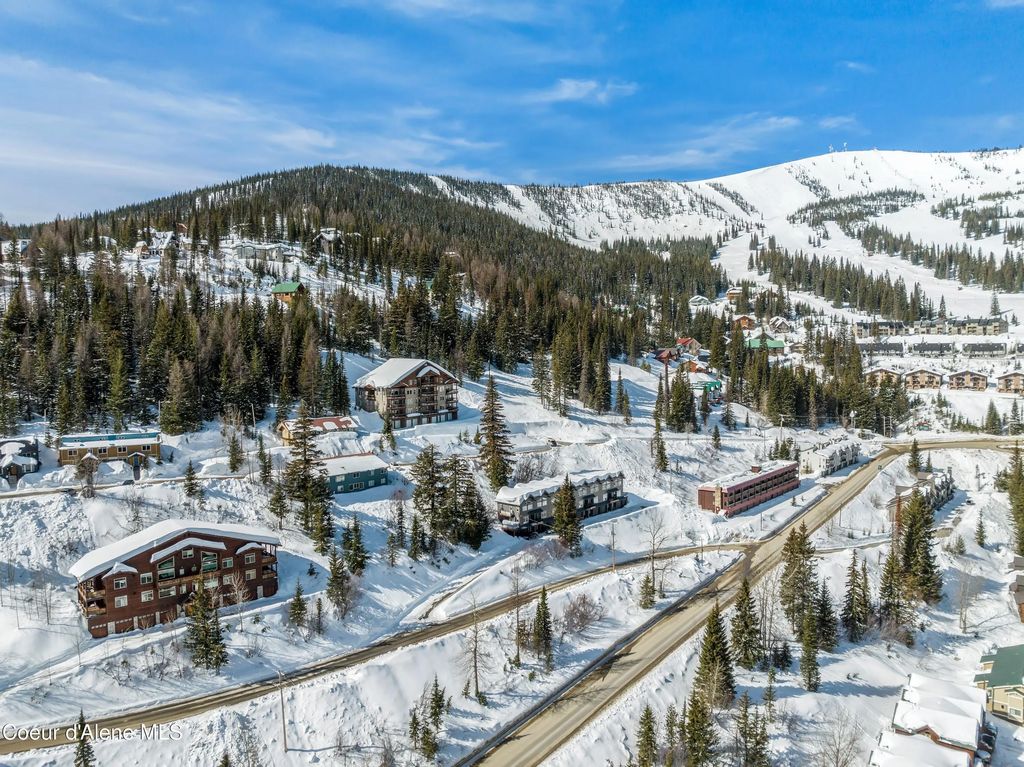 216 Mogul Hill Rd # 102, Sandpoint