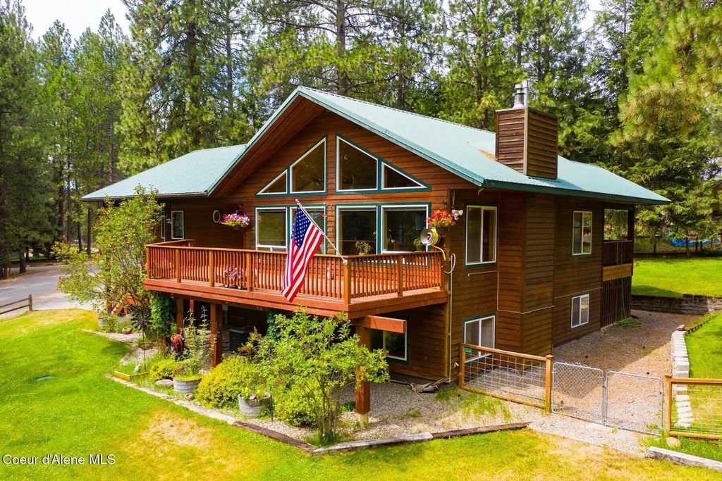 493 Rim Dr, Moyie Springs