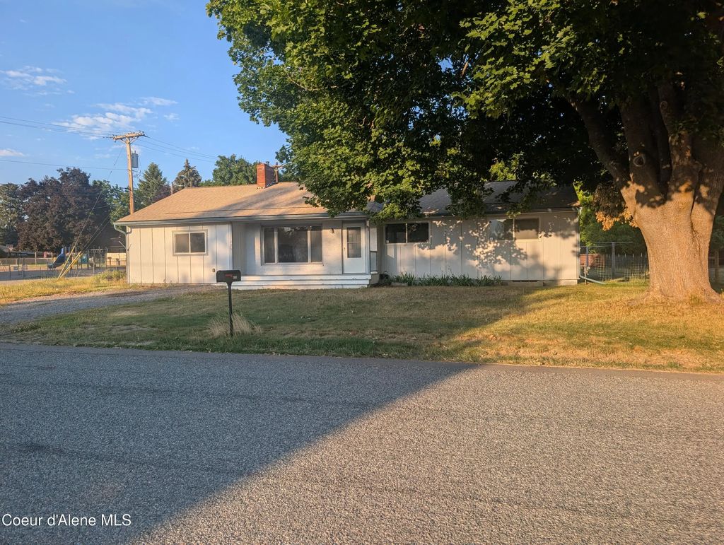 6725 Augusta St, Bonners Ferry