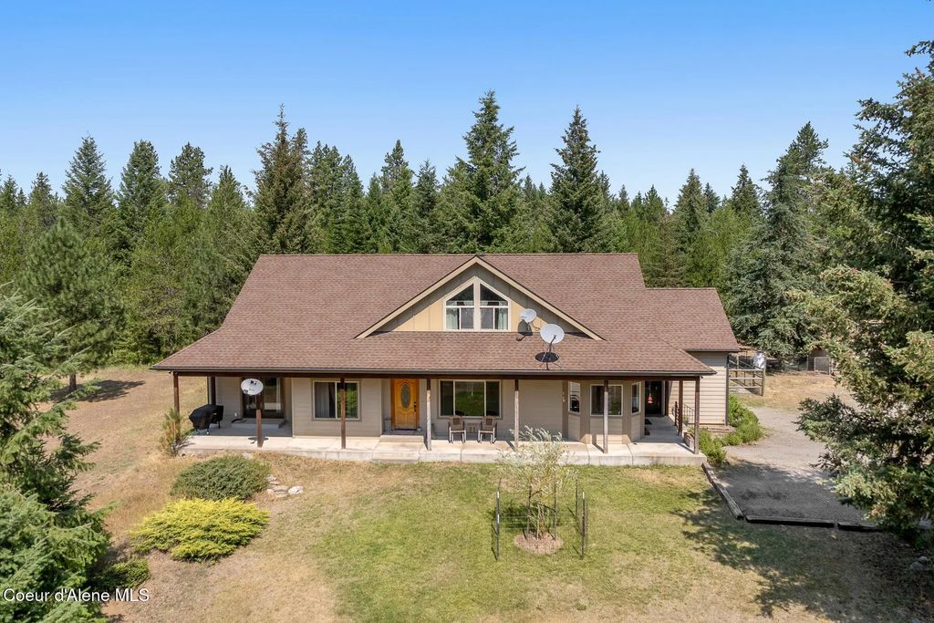 10240 E Howard Rd, Athol