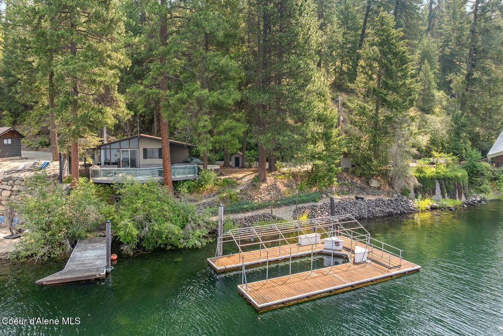 22513 S Lakewood Cove Rd, Coeur d'Alene