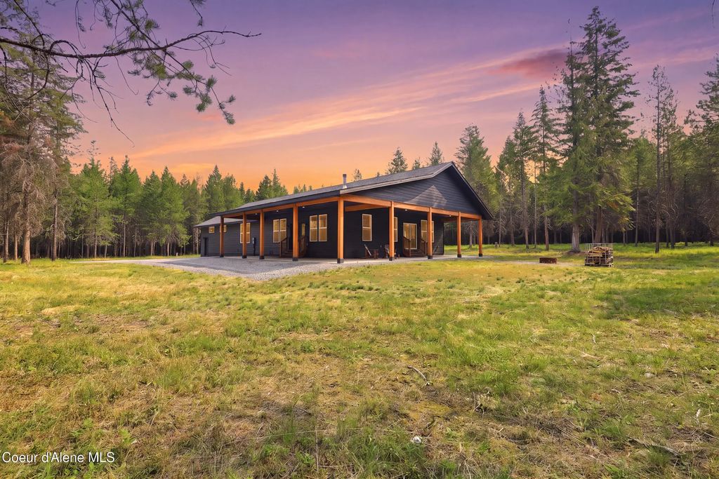 112 Alberato Rd, Priest River