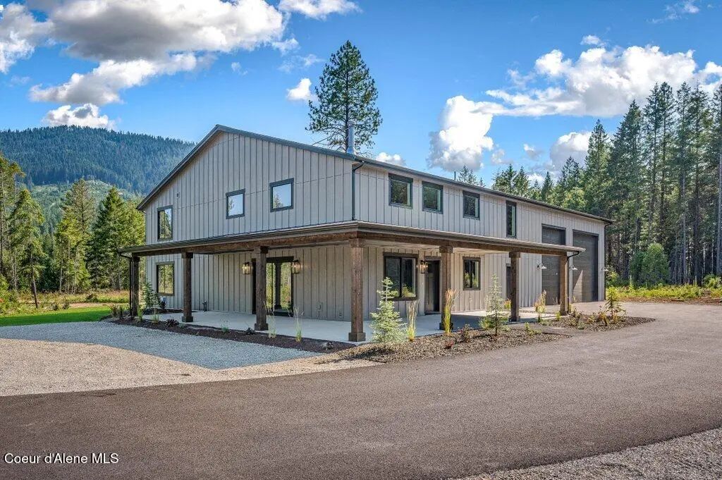 25817 N Dickens Rd, Athol