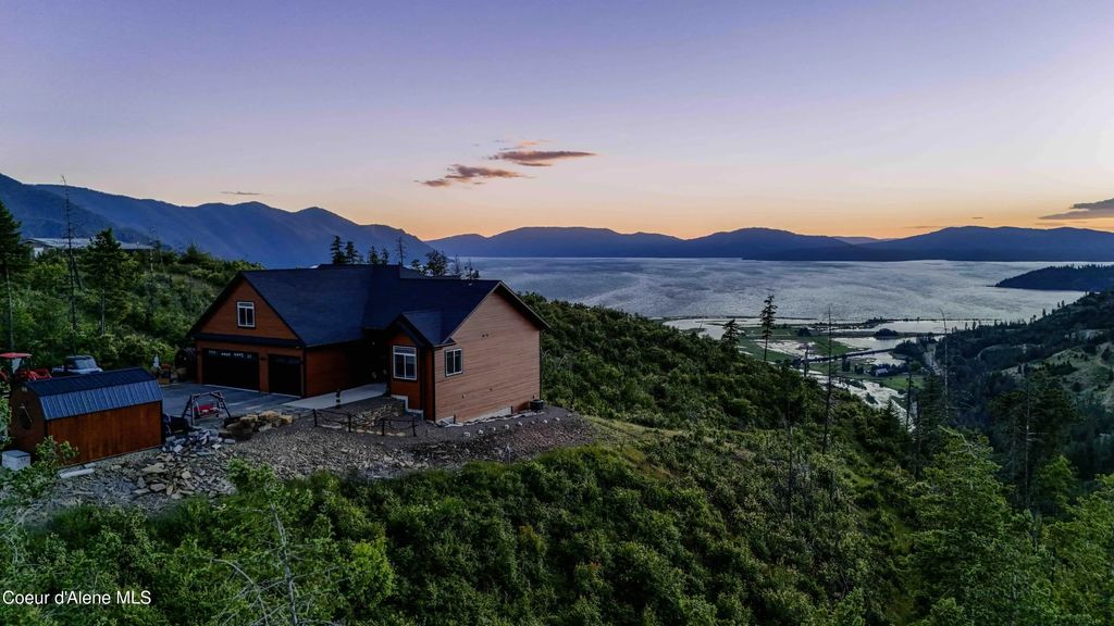 374 Carbine Dr, Clark Fork