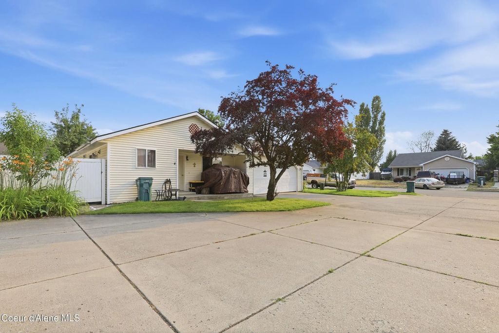 7652 N Heartland Dr, Coeur d'Alene