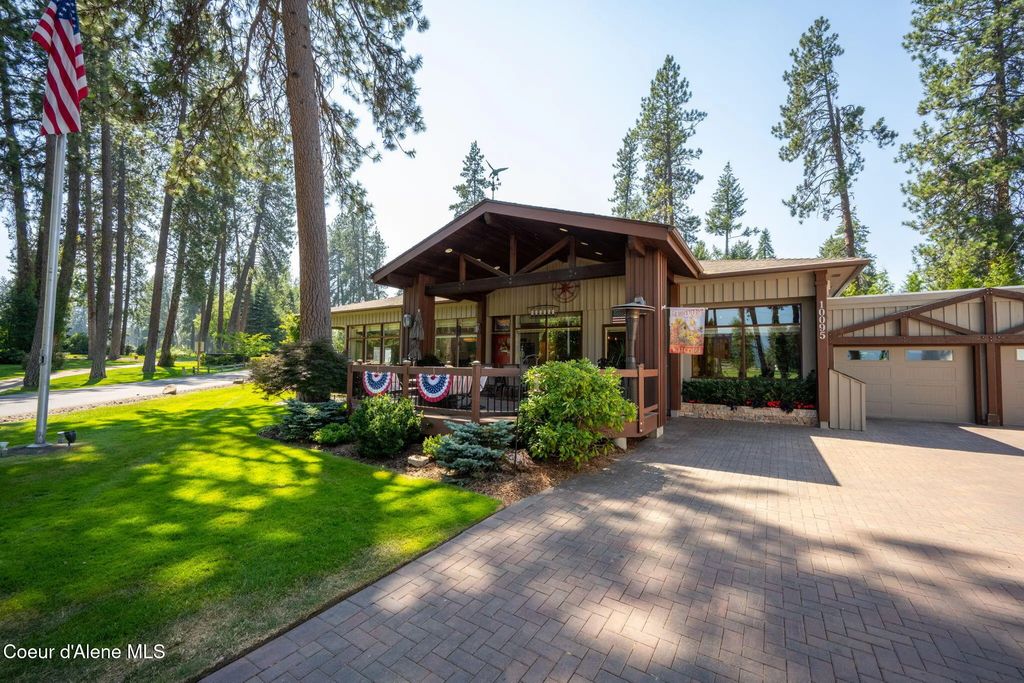 10095 N Pines Rd, Hayden Lake