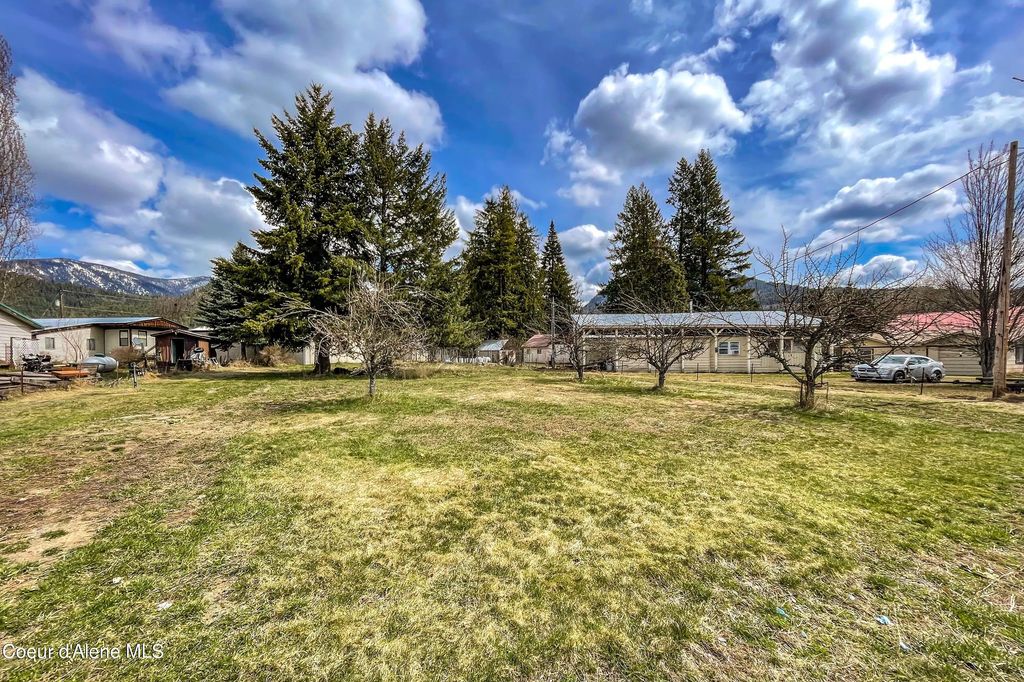 400 W 4th Ave, Clark Fork