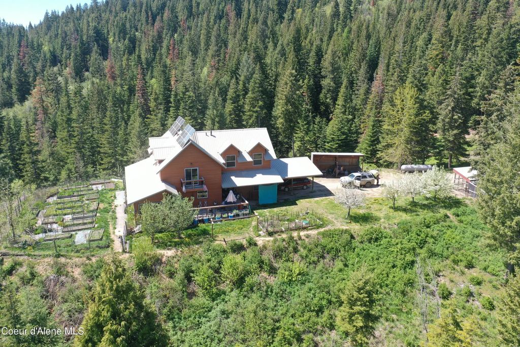 1800 Hells Gulch Rd, St. Maries