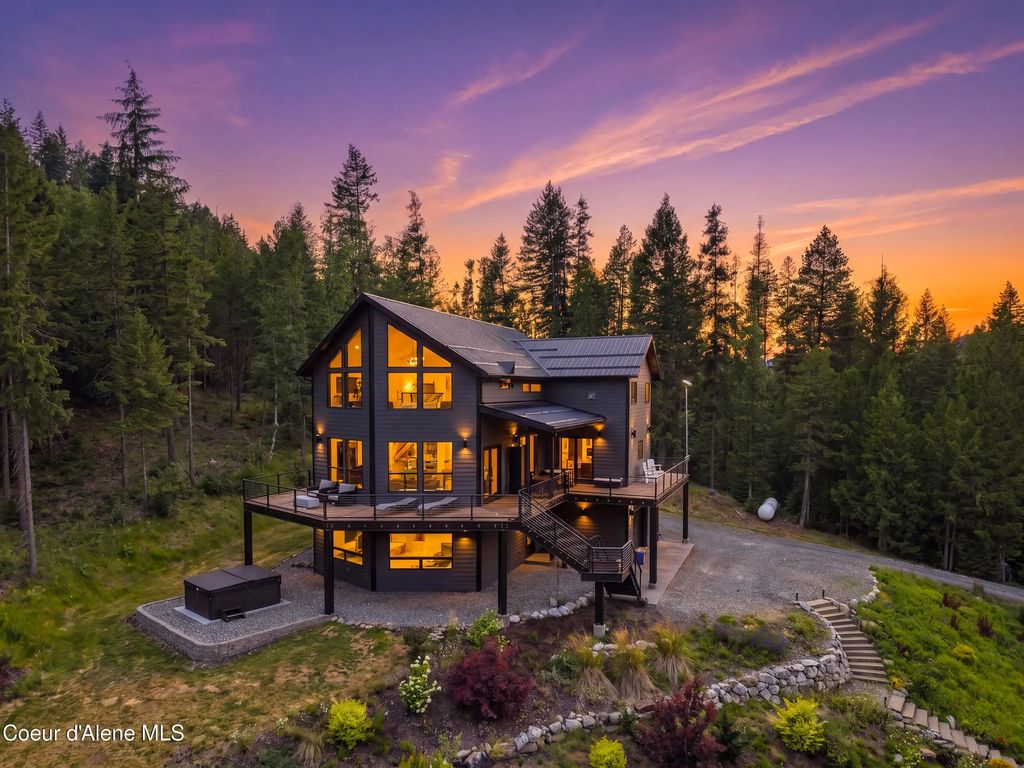 1522 Butler Creek Rd, Cocolalla