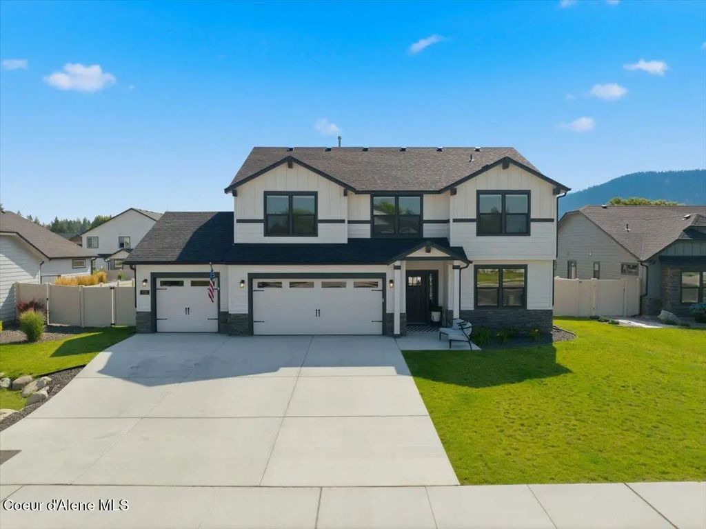733 E Ripatti Way, Hayden