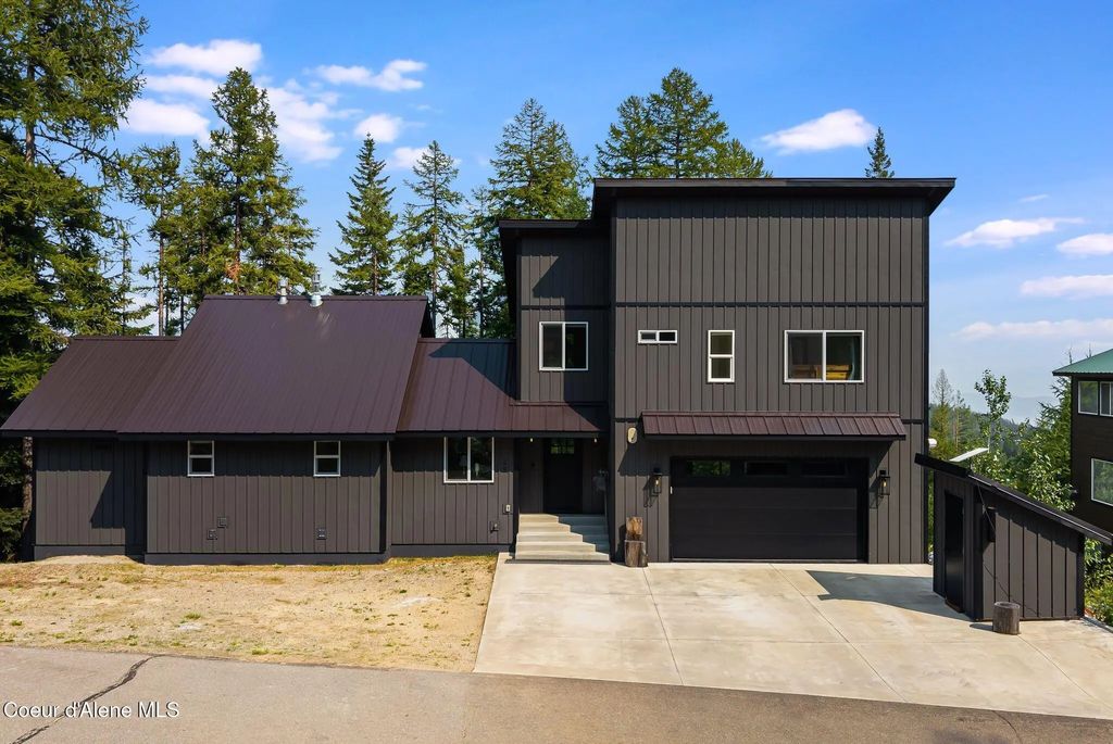 49 Snowplow Rd, Sandpoint