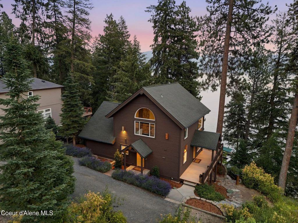 6662 W Rockford Bay Rd, Coeur d'Alene