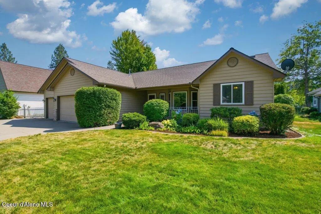 4970 E Shoreline Dr, Post Falls