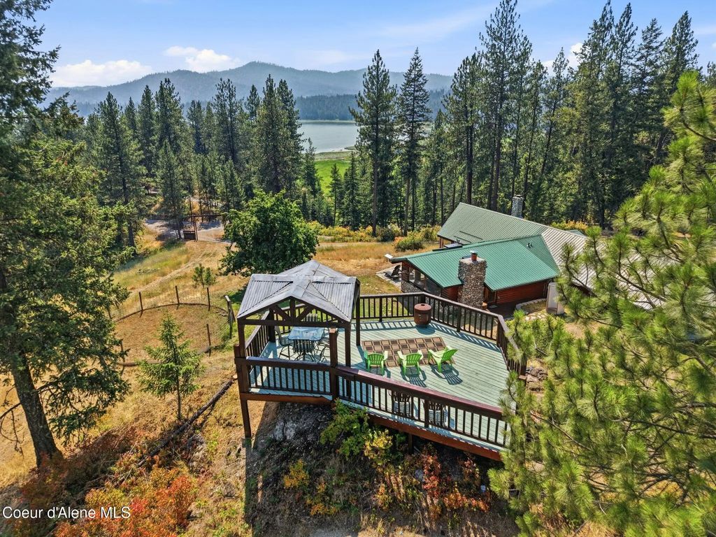 15504 Osprey Ln, Newman Lake