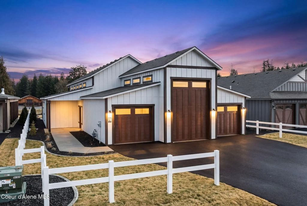 137 Backtrack Rd, Sandpoint