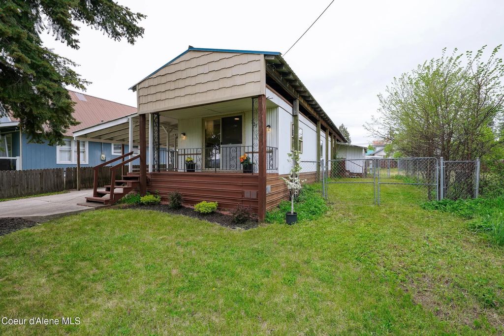 227 Summit Blvd, Priest River