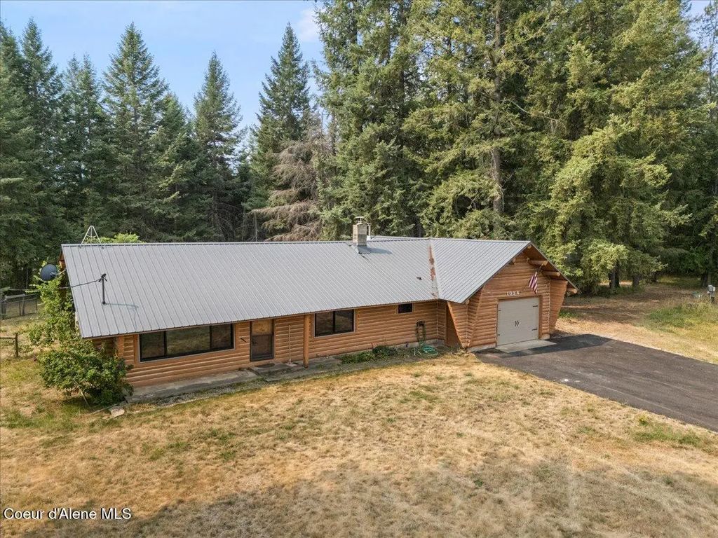 1034 E Settlement Rd, Priest River