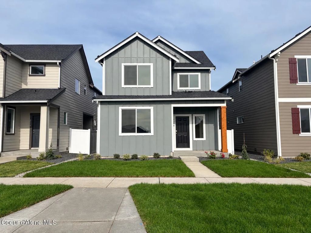 9214 N Spokane St, Post Falls
