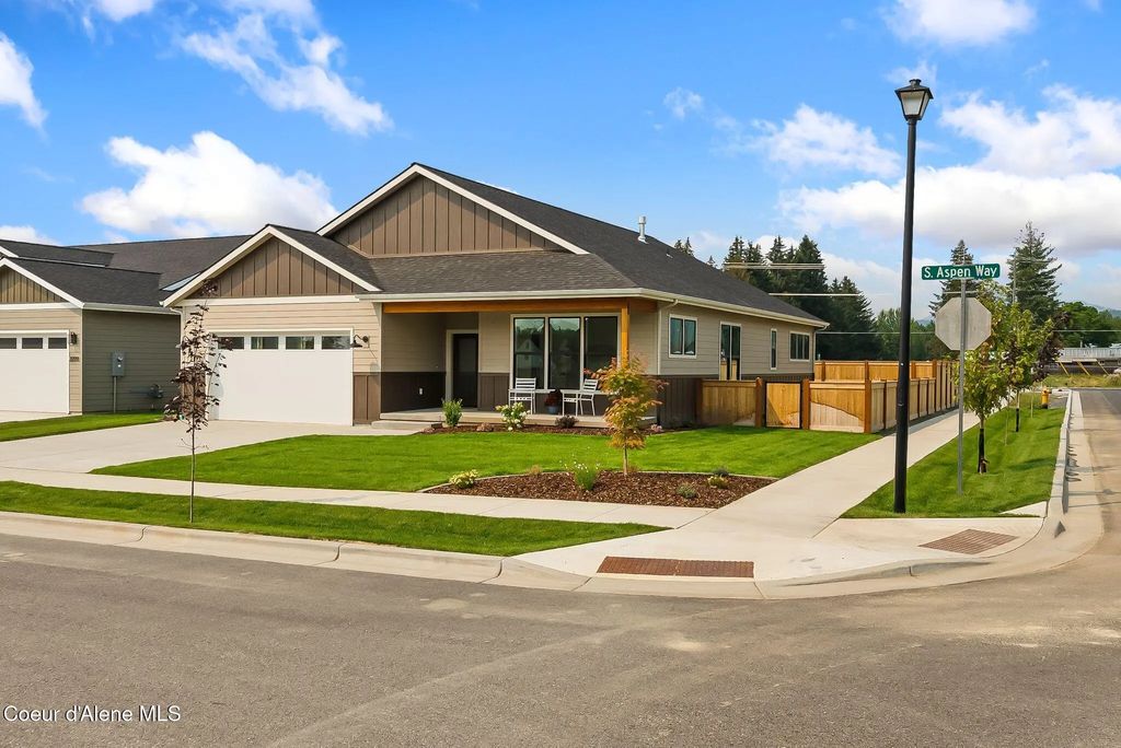 2113 S Aspen Way, Sandpoint