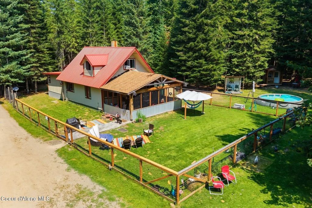 6328 River Road, Clark Fork