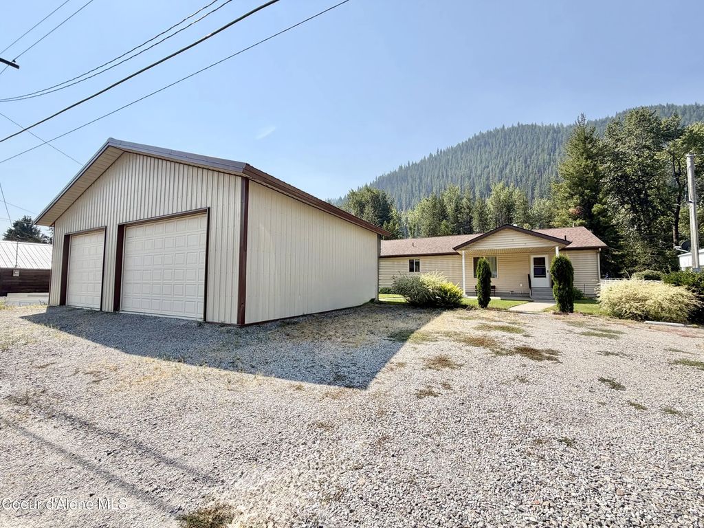 520 W Yellowstone Ave, Osburn